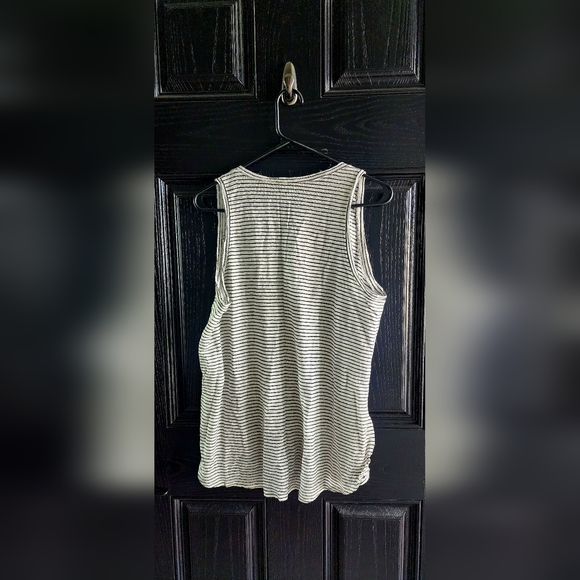 Sunday in Brooklyn stripe layering tank/medium. Evereve - Picture 2 of 4
